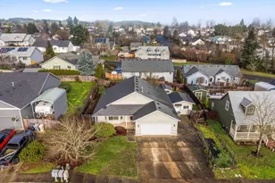 186 NW Elderberry Ln, Dallas, OR 97338 - Photo 34