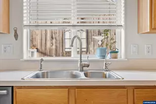 186 NW Elderberry Ln, Dallas, OR 97338 - Photo 16