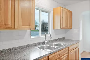 1405 Calapooia St SW, Albany, OR 97321 - Photo 18