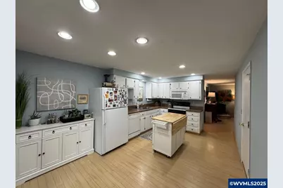 6715 SW Inlet Av, Lincoln City, OR 97367 - Photo 4
