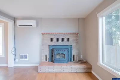 329 Church St, Jefferson, OR 97352 - Photo 8