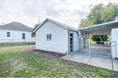 329 Church St, Jefferson, OR 97352 - Photo 32