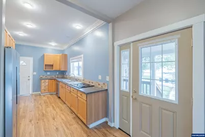 329 Church St, Jefferson, OR 97352 - Photo 10