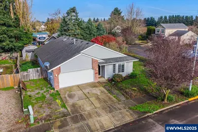 2367 Dorsey Dr, Hubbard, OR 97032 - Photo 2