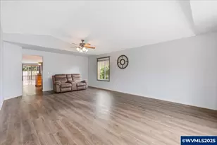 2367 Dorsey Dr, Hubbard, OR 97032 - Photo 10