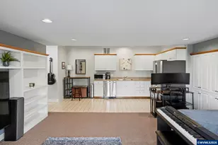 1683 Skyway St S, Salem, OR 97302 - Photo 40