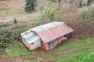 39142 Loma Dr, Scio, OR 97374 - Photo 32