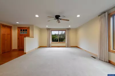 16695 Dancing Fox Ln, Silverton, OR 97381 - Photo 8