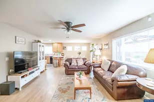 4145 Winners Cir Ave SE, Albany, OR 97322 - Photo 4