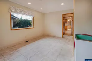 4290 Ivory Way NE, Salem, OR 97305 - Photo 28