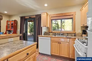 141152 Crescent Moon Dr, Crescent Lake, OR 97733 - Photo 18