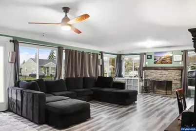 1038 3rd Av, Sweet Home, OR 97386 - Photo 10