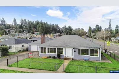 1038 3rd Av, Sweet Home, OR 97386 - Photo 2