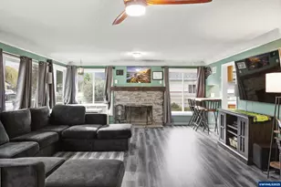 1038 3rd Ave, Sweet Home, OR 97386 - Photo 12