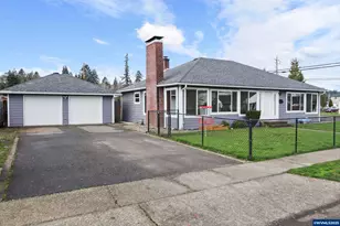 1038 3rd Ave, Sweet Home, OR 97386 - Photo 8