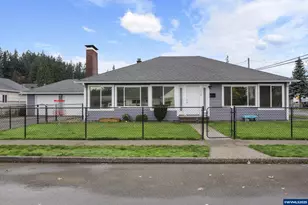 1038 3rd Ave, Sweet Home, OR 97386 - Photo 4