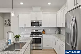 6335 SE Rebecca St, Albany, OR 97322 - Photo 8