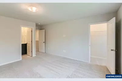 857 Sifuentez Ct, Woodburn, OR 97071 - Photo 10