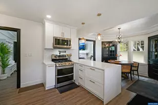 1515 19th St NE, Salem, OR 97301 - Photo 24