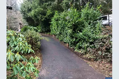 1415 N Alvord Ln, Otis, OR 97368 - Photo 4