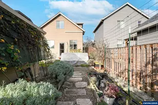 3042 Flame Tree Ln NW, Albany, OR 97321 - Photo 28