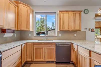 15924 Jackpine Rd, La Pine, OR 97739 - Photo 12