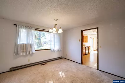 951 Dogwood St, Sweet Home, OR 97386 - Photo 16