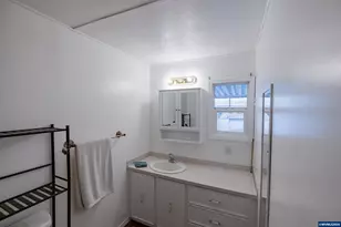 4882 NE Lancaster Dr, Salem, OR 97305 - Photo 22