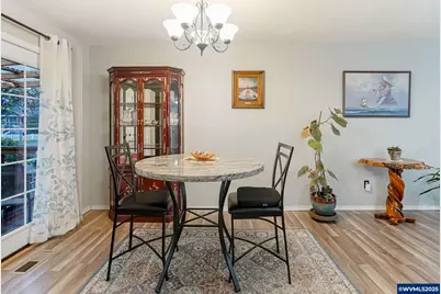 825 Walnut St SW, Albany, OR 97321 - Photo 12