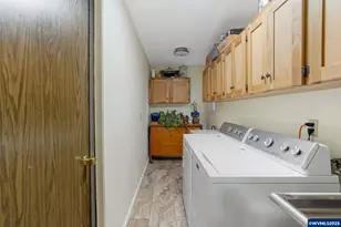 825 Walnut St SW, Albany, OR 97321 - Photo 18