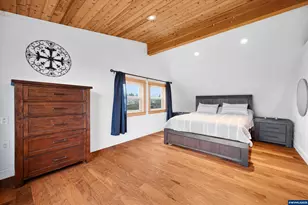 352 NE Polk Station Rd, Dallas, OR 97338 - Photo 18