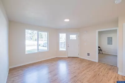 3392 Sunnyview Rd NE, Salem, OR 97301 - Photo 46