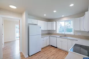 3392 Sunnyview Rd NE, Salem, OR 97301 - Photo 34