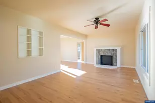 3392 Sunnyview Rd NE, Salem, OR 97301 - Photo 4