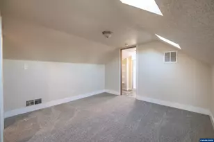 3392 Sunnyview Rd NE, Salem, OR 97301 - Photo 18