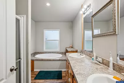 2690 Stoltz Hill Rd, Lebanon, OR 97355 - Photo 14