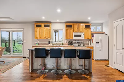 2690 Stoltz Hill Rd, Lebanon, OR 97355 - Photo 6