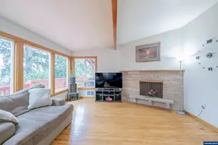 292 Stoneway Dr NW, Salem, OR 97304 - Photo 10