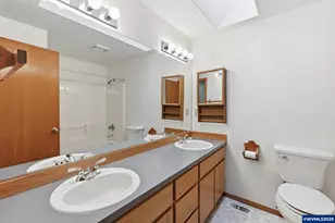 19235 SW Durell Ct, Beaverton, OR 97003 - Photo 28