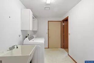 19235 SW Durell Ct, Beaverton, OR 97003 - Photo 32