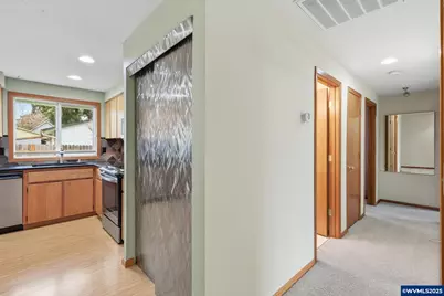 19235 SW Durell Ct, Beaverton, OR 97003 - Photo 16