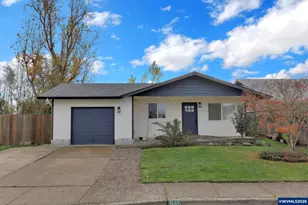 645 Riley Way Way, Harrisburg, OR 97446 - Photo 2