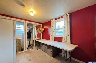 1018 7th St NW, Salem, OR 97304 - Photo 16