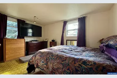 1018 7th St NW, Salem, OR 97304 - Photo 12