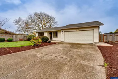 4826 Chestnut Ct SE, Albany, OR 97322 - Photo 2