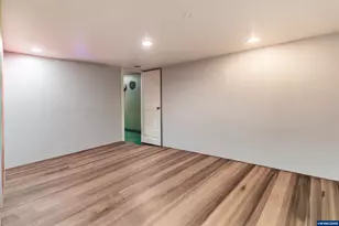 745 16th St NE, Salem, OR 97301 - Photo 22