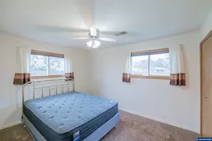 1110 Cascade Dr, Lebanon, OR 97355 - Photo 18