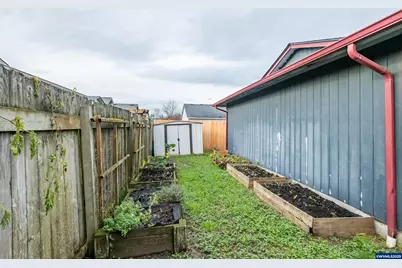 1940 17th Av SE, Albany, OR 97322 - Photo 24