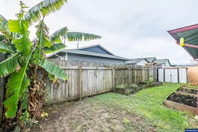 1940 17th Av SE, Albany, OR 97322 - Photo 24