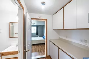 1940 17th Ave SE, Albany, OR 97322 - Photo 14